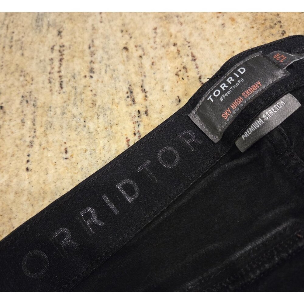 Torrid Women's Premium Stretch Sky High Skinny Black Jeans Size 12 - Picture 11 of 16